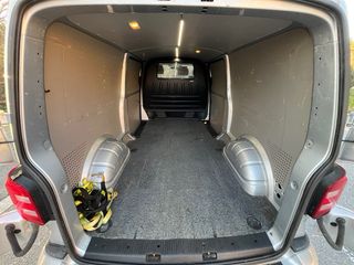 Alquila VW Transporter