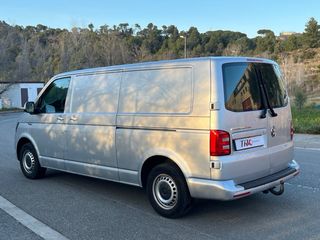 Alquila VW Transporter