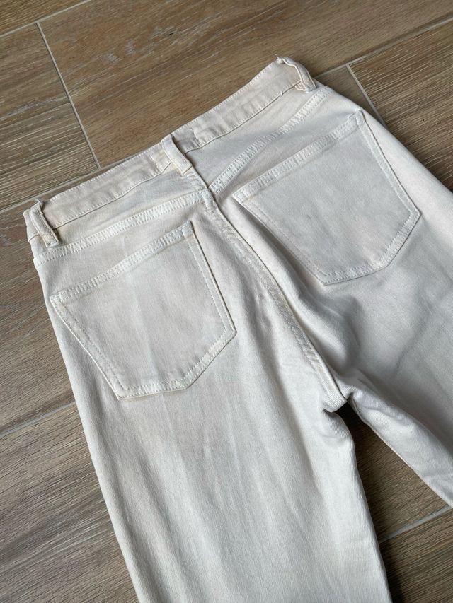 Pantalón zara