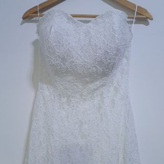 Vestido de novia estraple con chaqueta