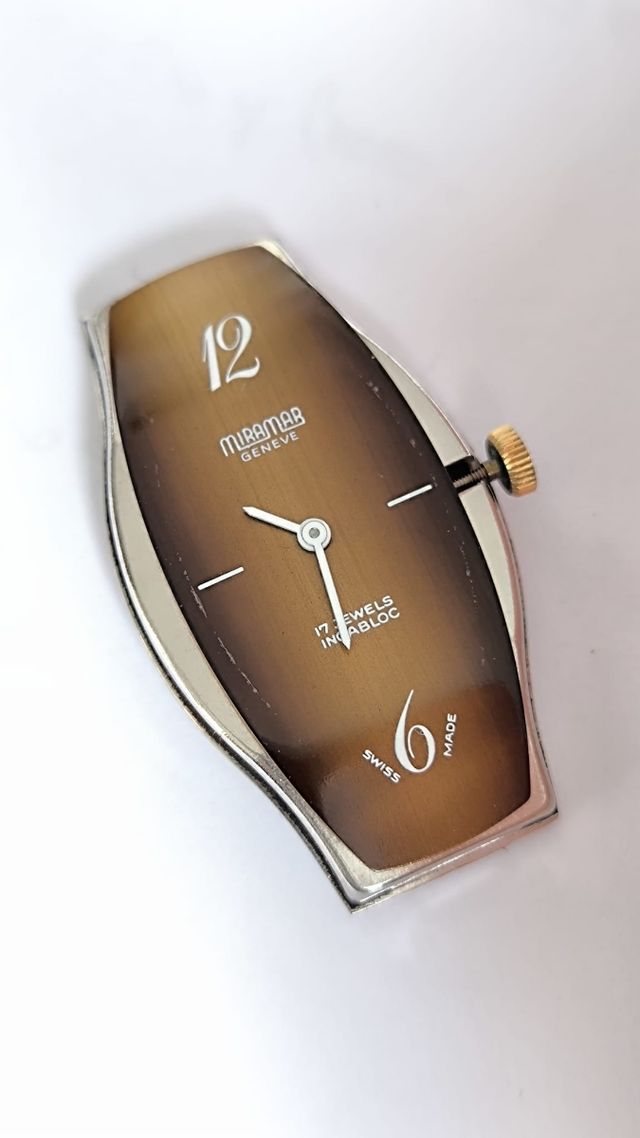 Reloj  de cuerda Miramar, modelo ArtDeco, funciona