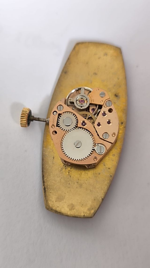 Reloj  de cuerda Miramar, modelo ArtDeco, funciona