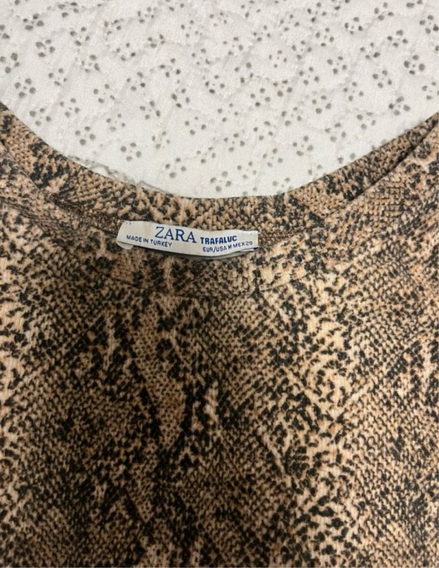 Camiseta Zara
