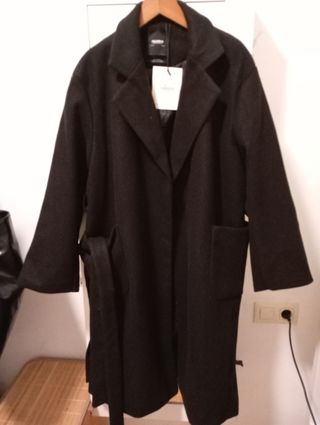 Abrigo oversize Pull and Bear
