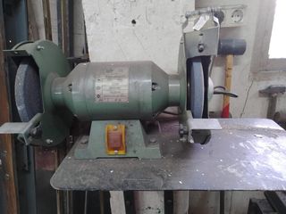 Taladro con soporte profesional