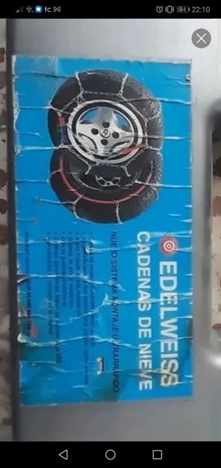 Cadenas rueda coche nieve barro