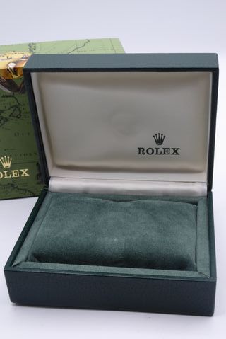 Oyster perpetual Date Box vintage 11.00.01, 69240