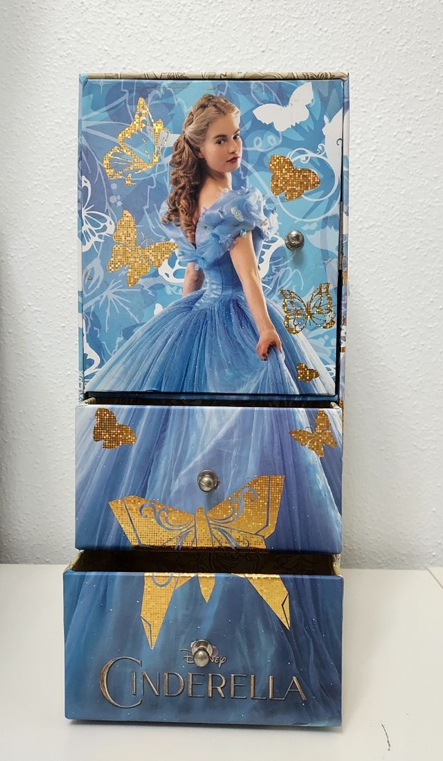 Cofre - armario Cenicienta