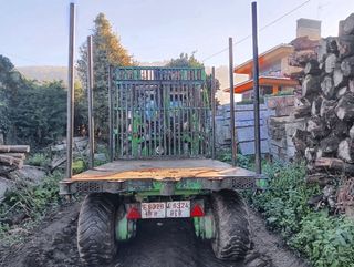 Tractor same con remolque  grua