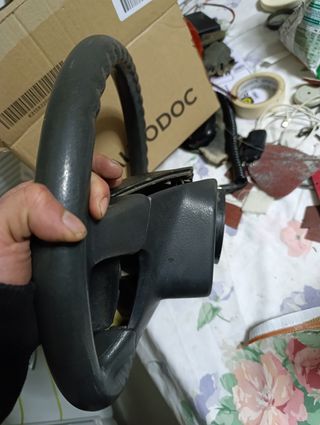 Volante Suzuki original desplazado