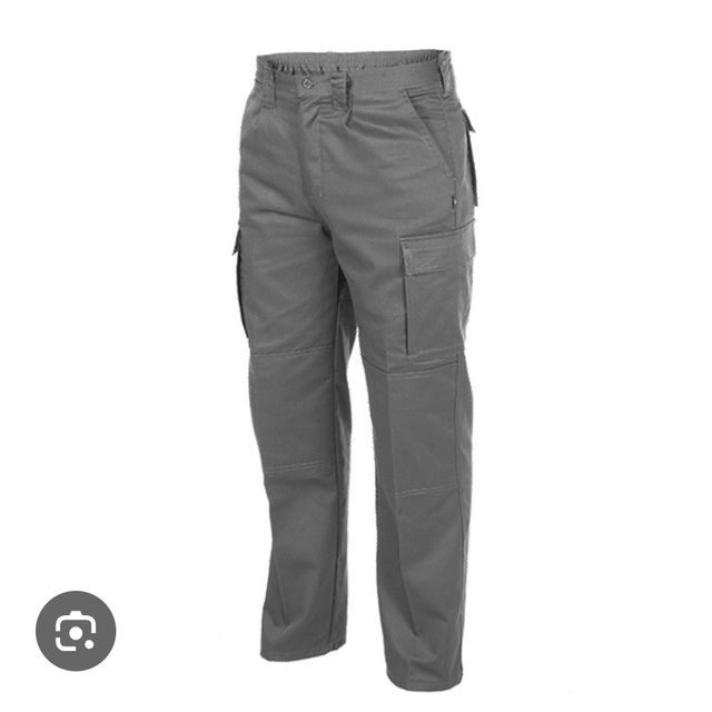 Pantalon trabajo Griz con bolsillos.