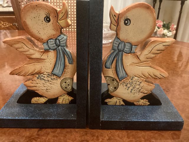 Sujeta libros/cuentos madera. Ideal cuarto niños