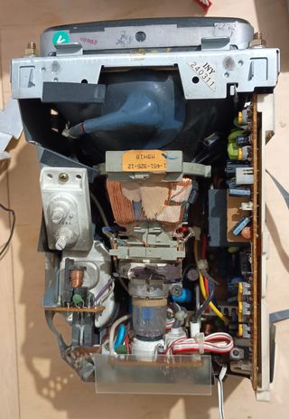 TV SONY EV-DT1 Trinitron VIDEO8 Combo RICAMBI