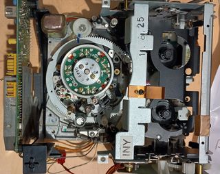 TV SONY EV-DT1 Trinitron VIDEO8 Combo RICAMBI