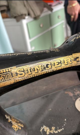 Maquina de coser Singer