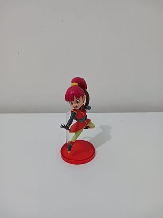 Figura de chica de Dragón Ball