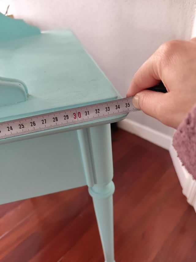 Mesita de noche vintage restaurada