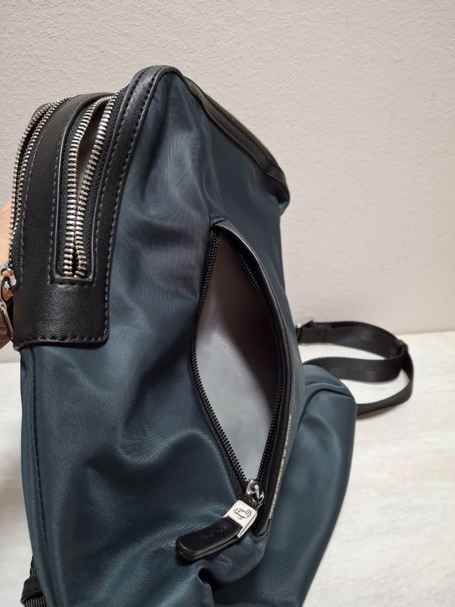 Bolso mochila Mandarina Duck modelo Hunter