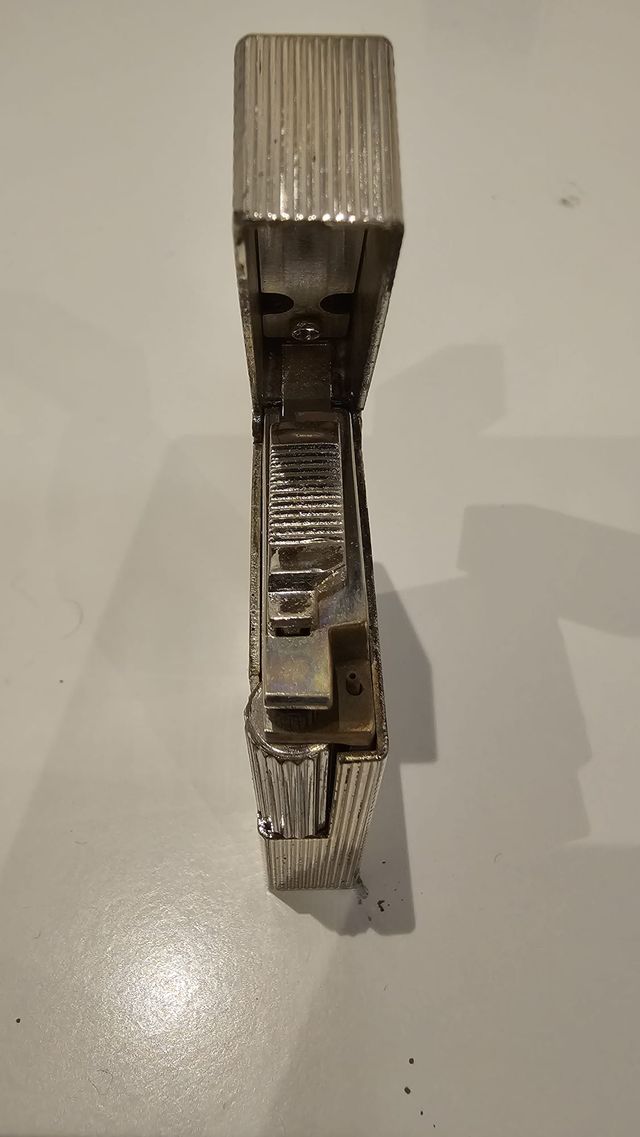 Encendedor Silver Match plateado