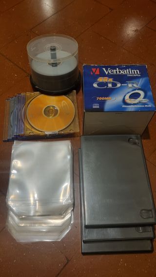 Lotto di DVD e CD nuovi vergini e custodie varie