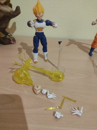 2 Figuras Dragón Ball