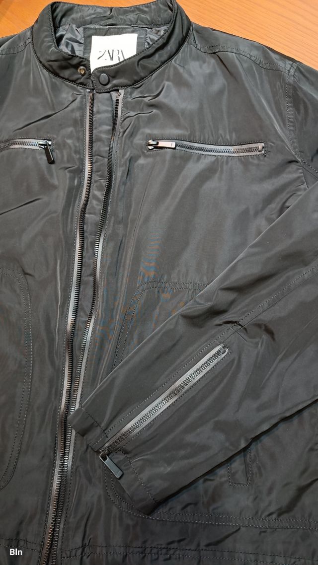 Cazadora Zara, de hombre.