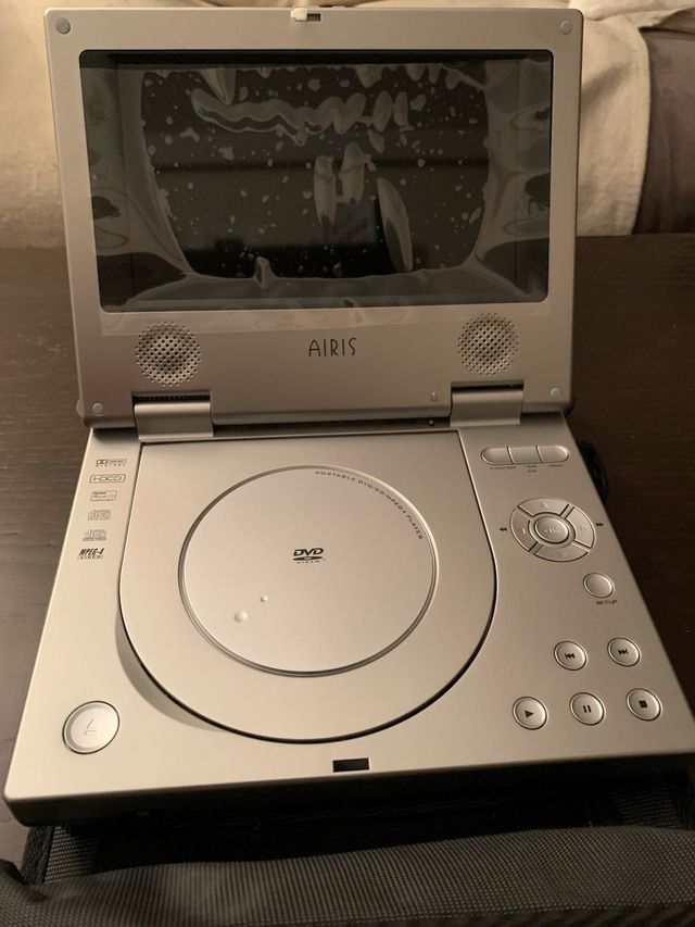 DVD portátil AIRIS con funda y caja original