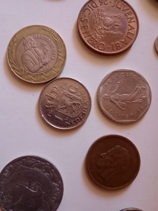 Monedas europeas y mundiales