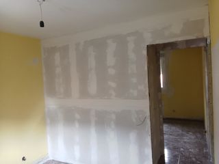 Pladurista , albañil, fontanero