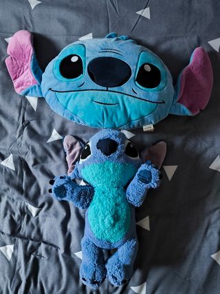 Cojín y muñeco de Stitch 