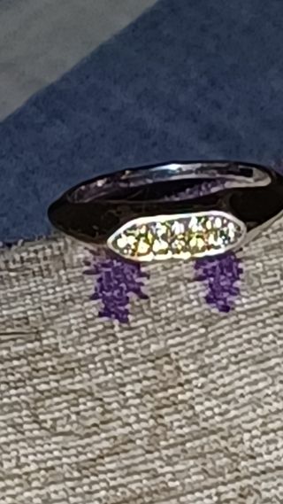 ANILLO PLATEADO CON DIAMANTES SINTÉTICOS