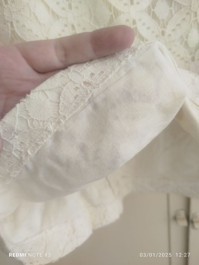 Vestido encaje blanco roto
