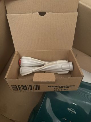 Aspirapolvere FOLLETTO VK140