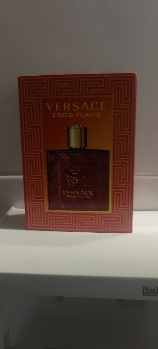 Versace eros flame(precio negociable)