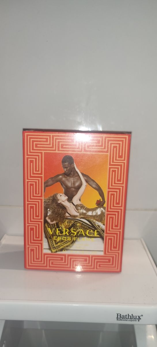 Versace eros flame(precio negociable)
