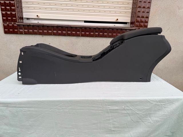 CONSOLA CENTRAL RENAULT MEGANE III