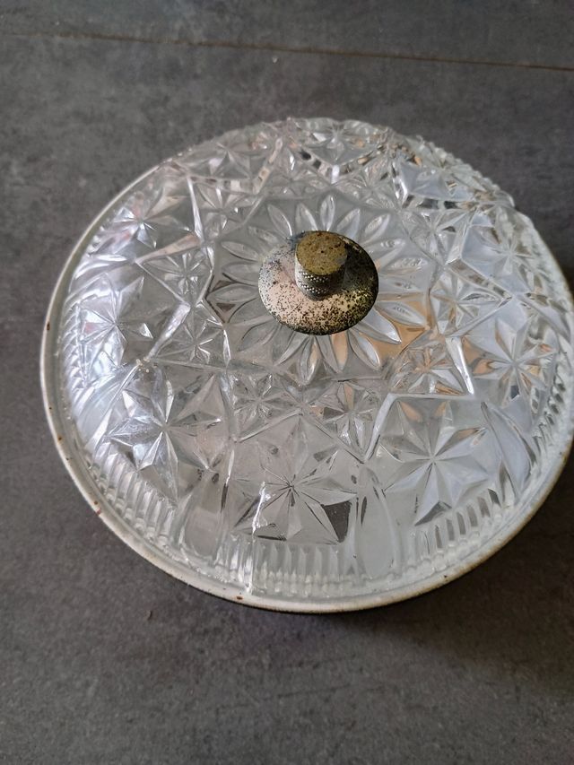 Lámpara de techo antigua