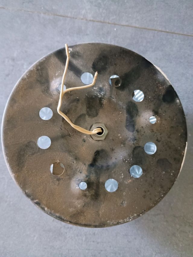 Lámpara de techo antigua