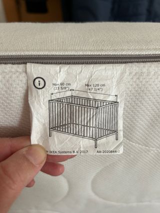 Colchón cuna Jättetrött y protector Ikea