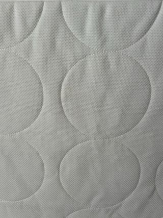 Colchón cuna Jättetrött y protector Ikea