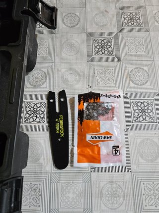 MINI MOTOSIERRA