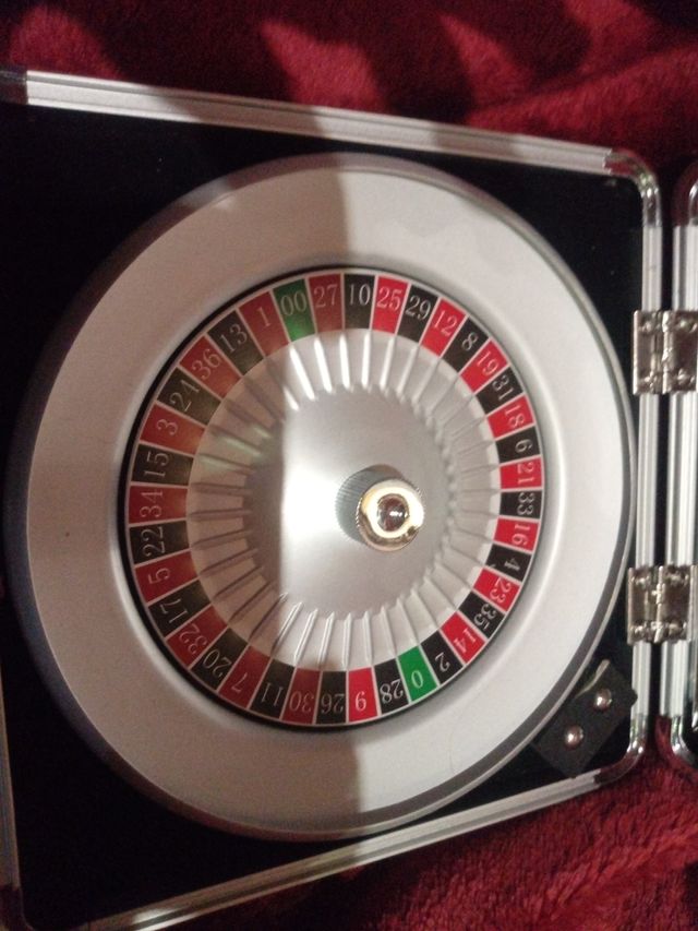 JUEGO DE RULETA EN ALUMINIO Y MAGNETICO