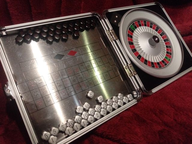 JUEGO DE RULETA EN ALUMINIO Y MAGNETICO