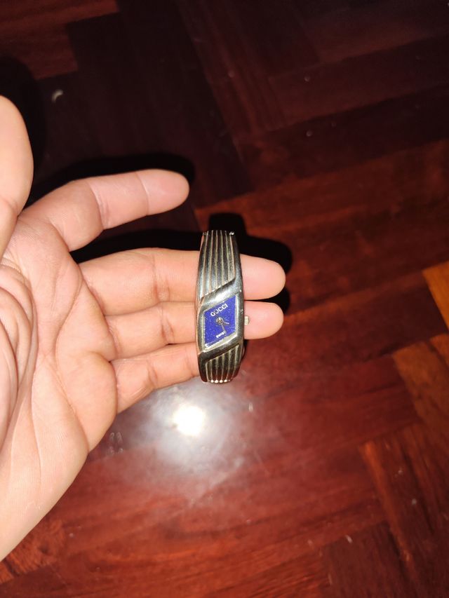 Reloj GUCCI