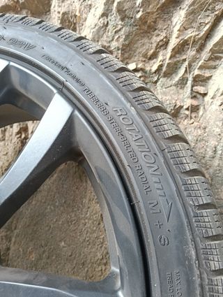 Llantas mas neumáticos
