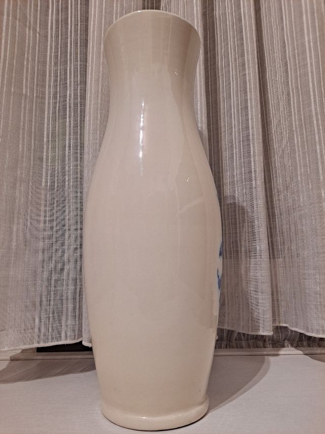 Florero de porcelana