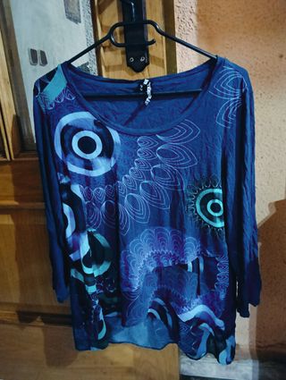 Camiseta desigual mujer, talla L