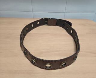 Reloj y cinturón marca Stradivarius 
