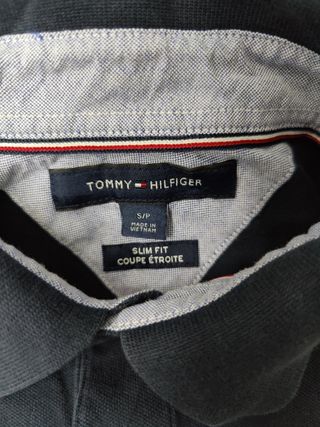 Polo Tommy Hilfiger azul marino talla S