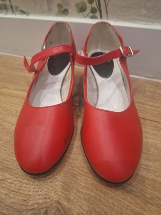 Zapatos niña de flamenco rojos